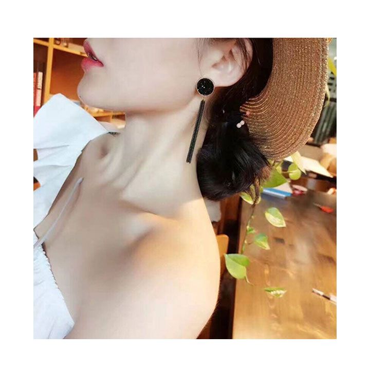 Bông tai dây xích đen