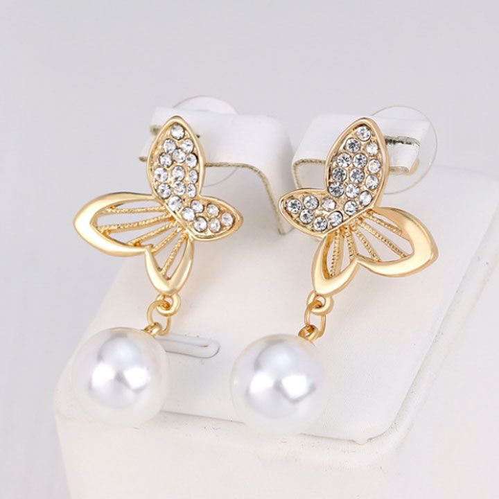 Bông tai cánh bướm hạt châu