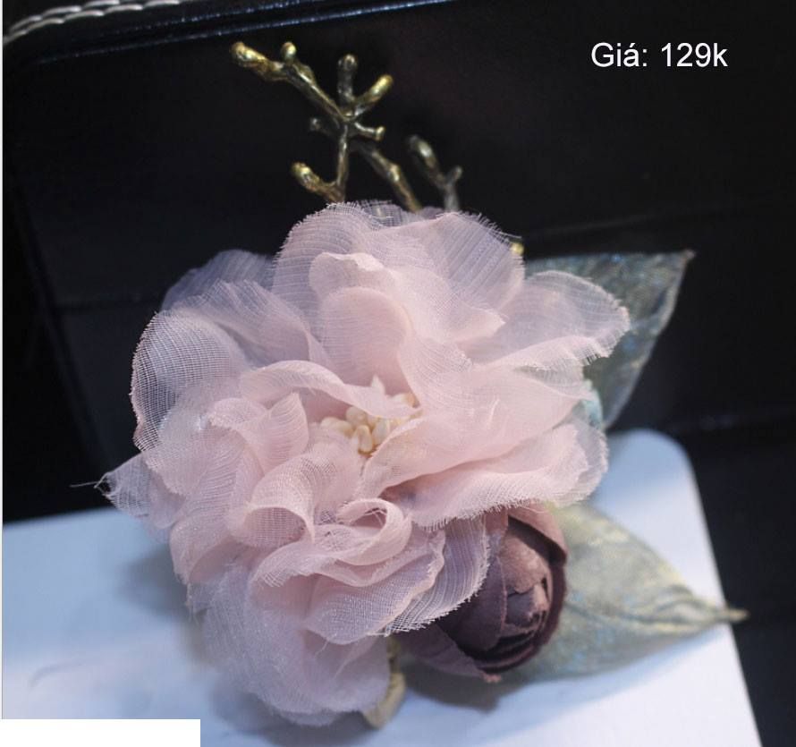 Cài áo Hoa Vải Ren