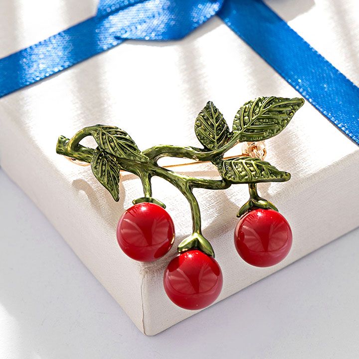 Cài áo cành cherry