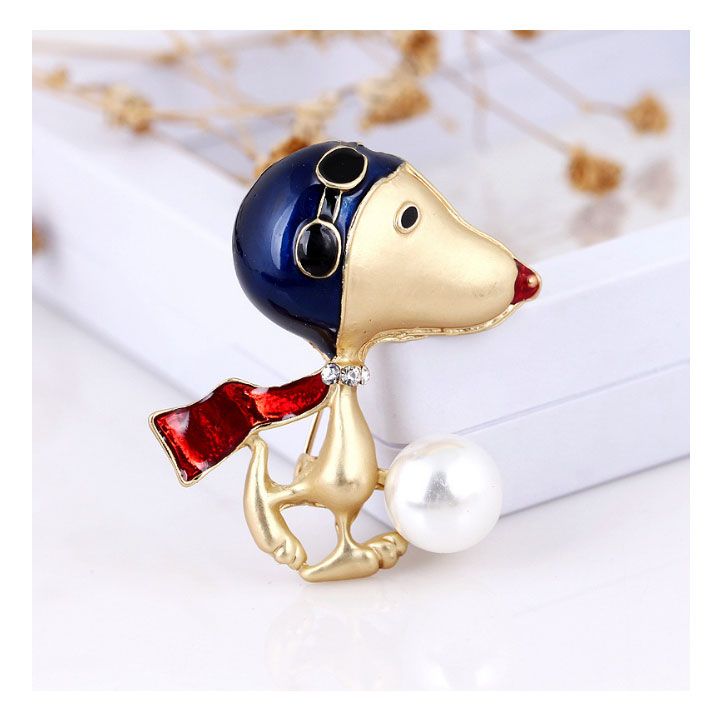 Cài áo snoopy