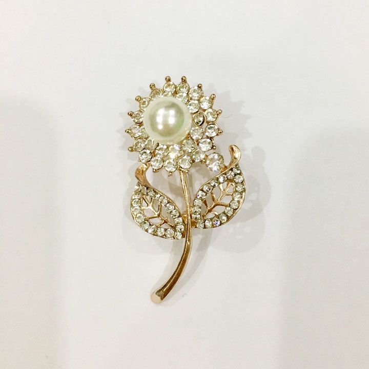 Cài áo cành hoa hạt châu vàng