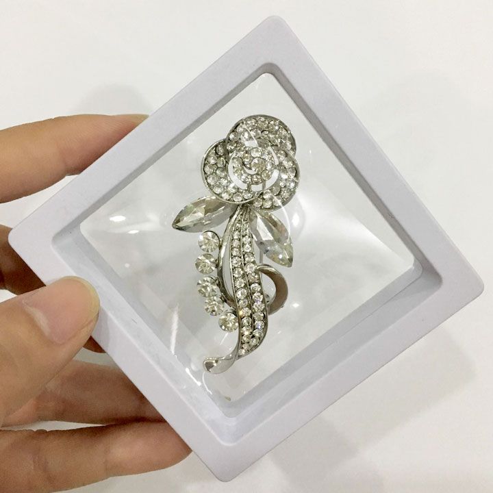 Cài áo hoa bạc