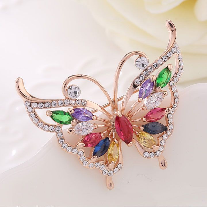 Cài áo cánh bướm pha lê ngũ sắc