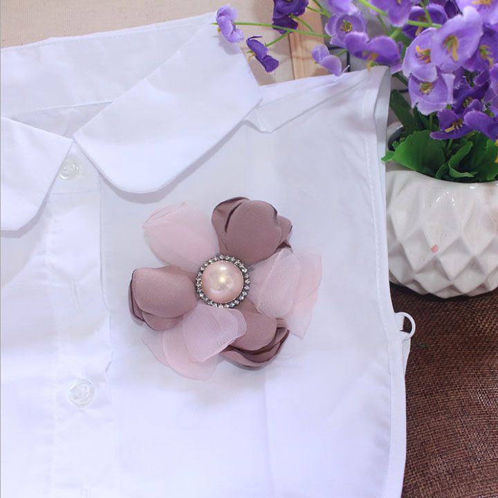 Cài áo hoa vải xanh