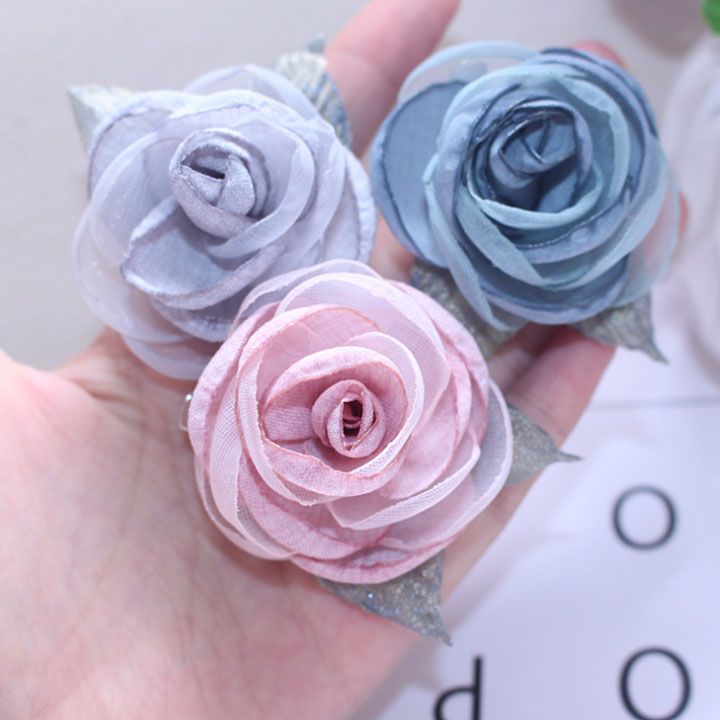Cài áo hoa vải xanh biển