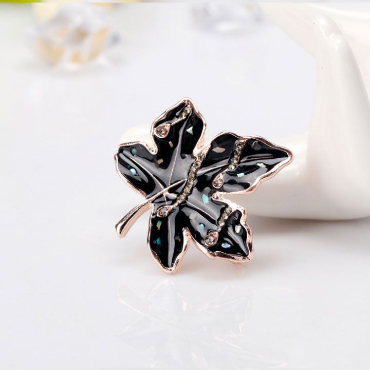 Cài áo lá khảm xà cừ đen