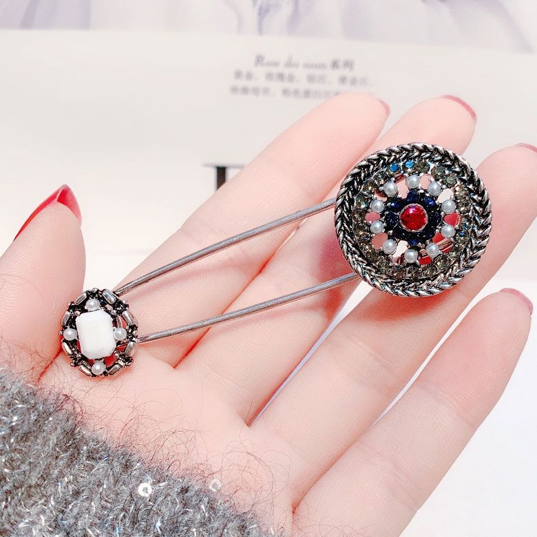 Cài áo ghim băng vòng tròn họa tiết