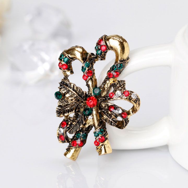 Cài áo gậy noel