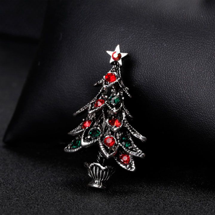 Cài áo cây thông noel