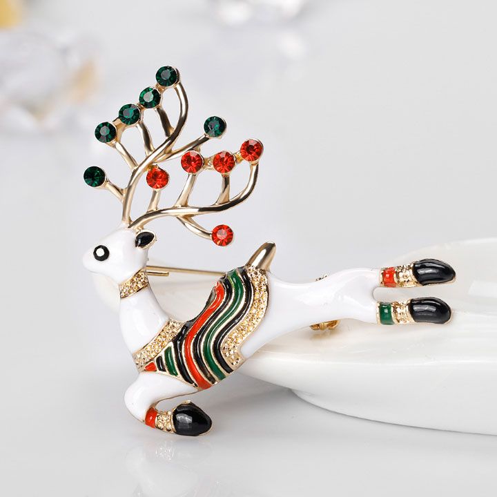 Cài áo tuần lộc