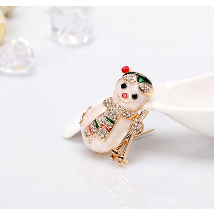 Cài áo người tuyết