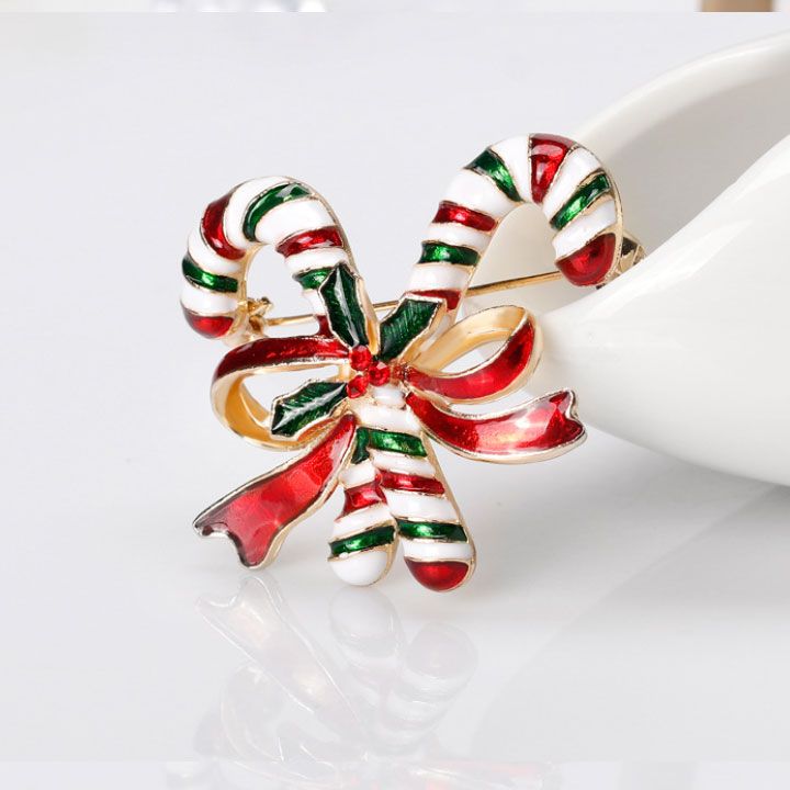 Cài áo gậy noel