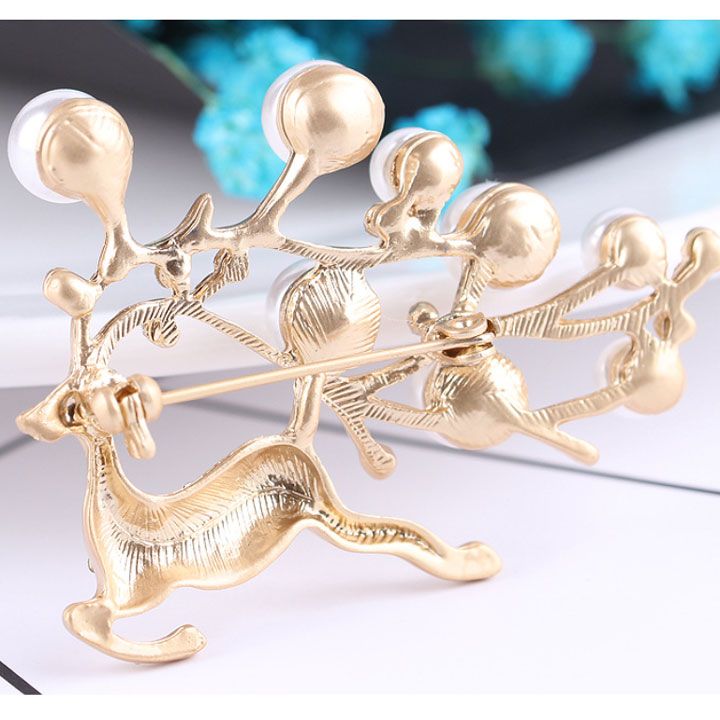 Cài áo tuần lộc vàng