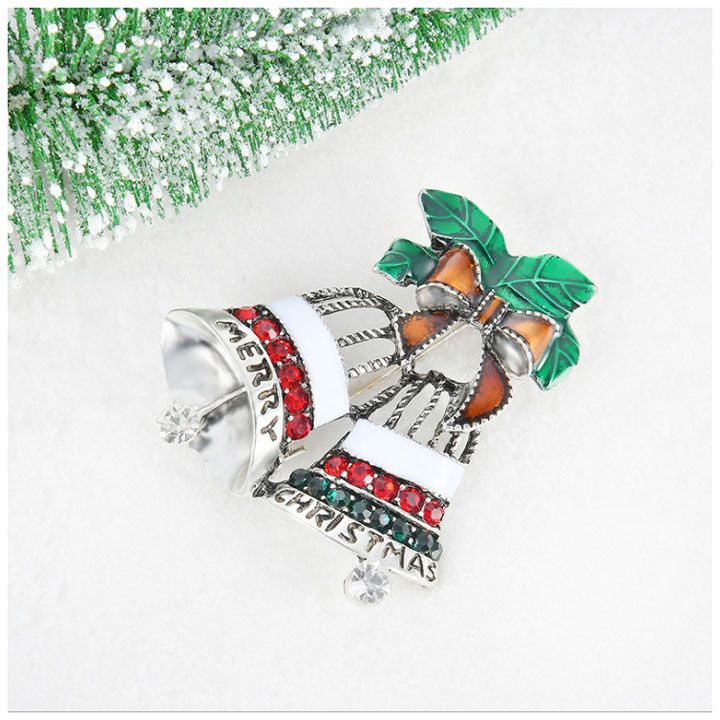 Cài áo chuông noel