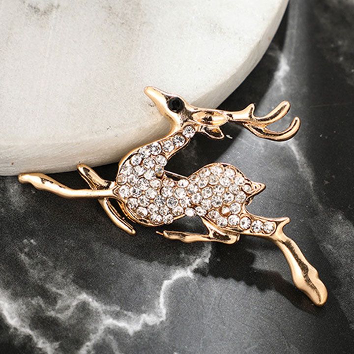Cài áo tuần lộc