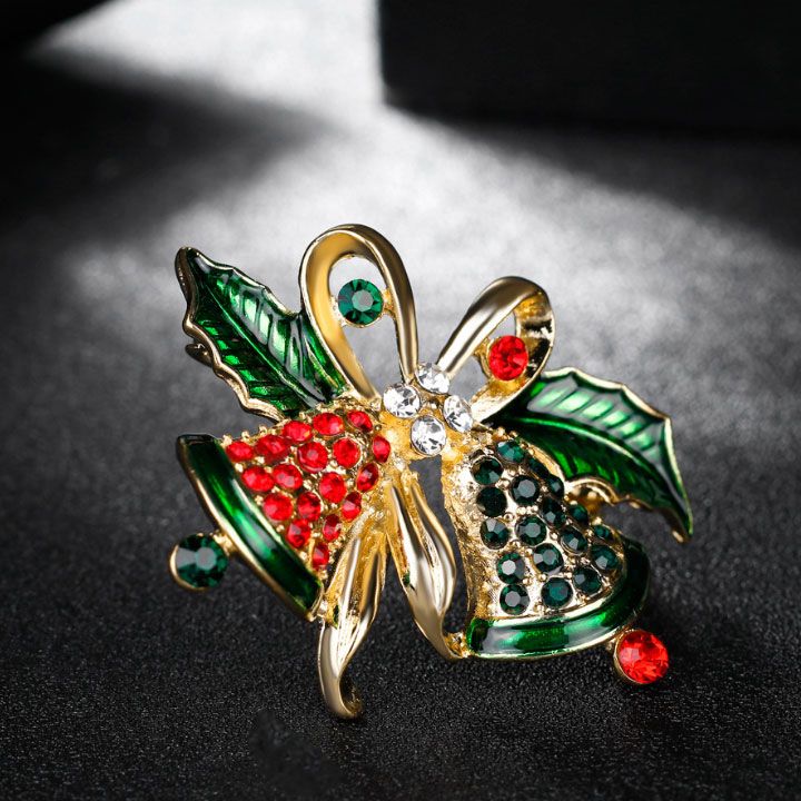 Cài áo chuông noel
