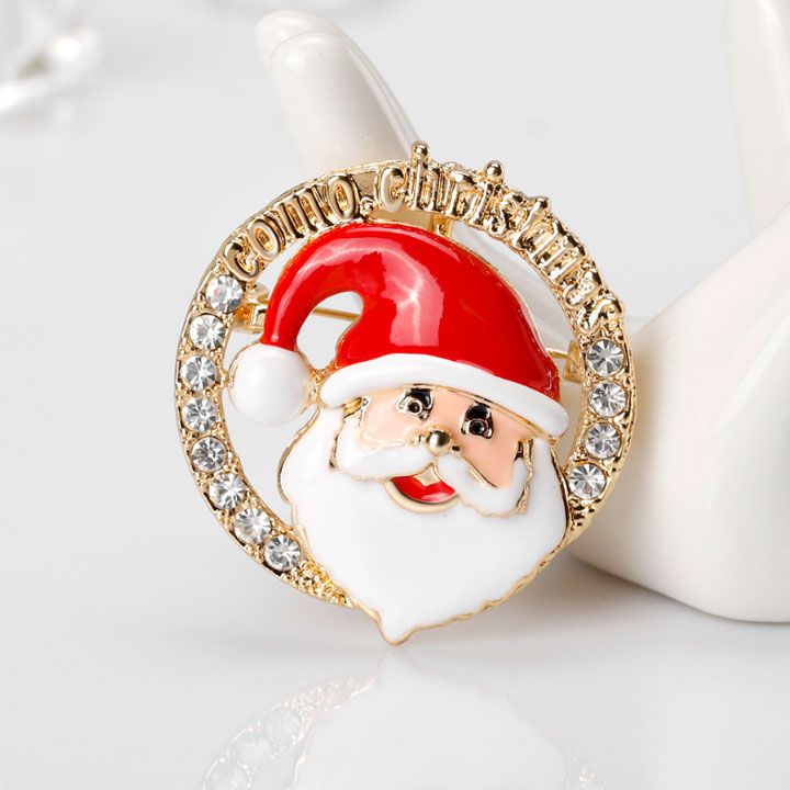 Cài áo ông già noel
