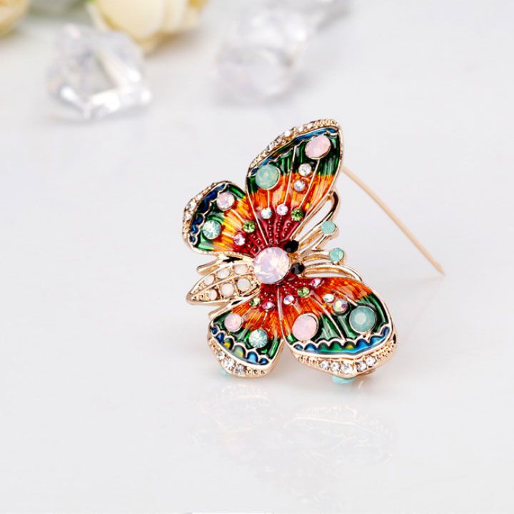 Cài áo bướm sắc màu