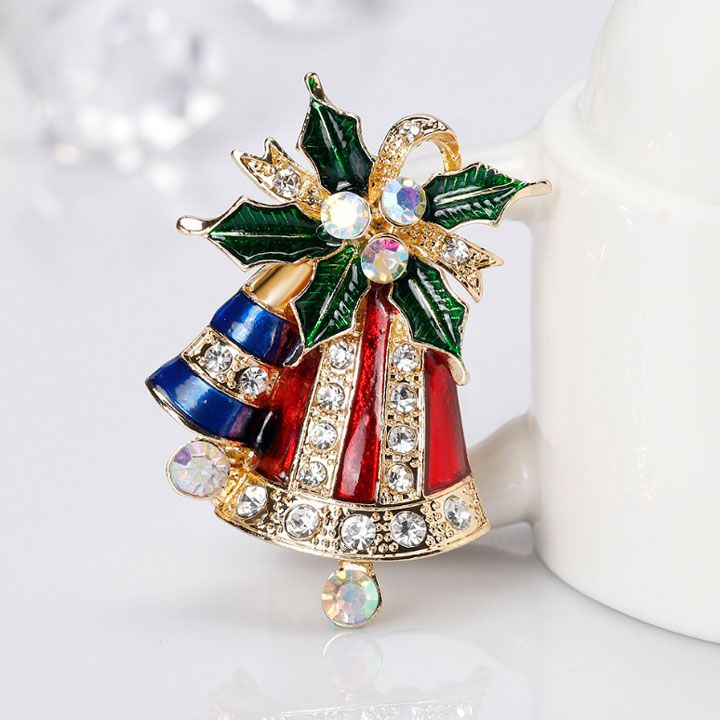 Cài áo chuông noel