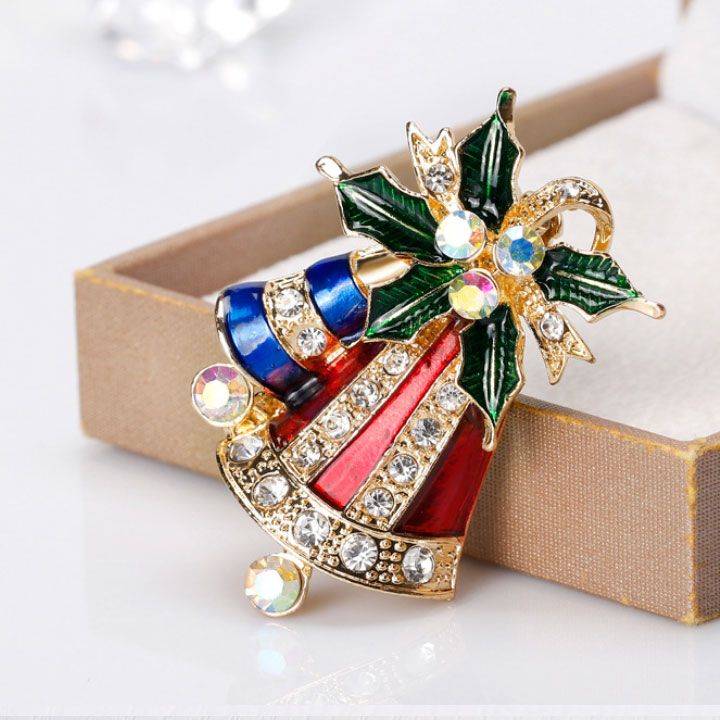 Cài áo chuông noel