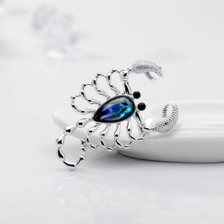 Cài áo bọ cạp khảm xà cừ