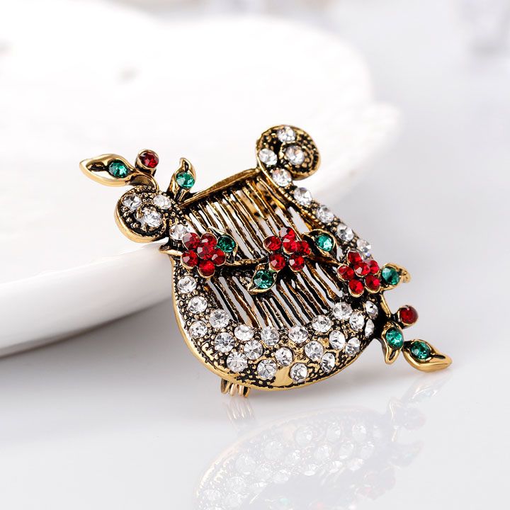 Cài áo đàn hạc