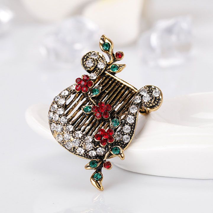 Cài áo đàn hạc