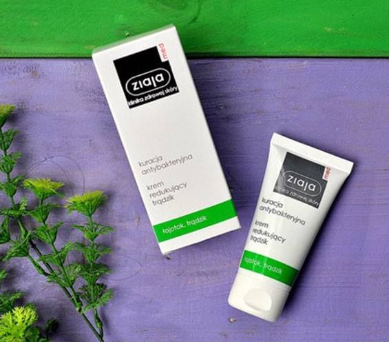KEM DƯỠNG DÀNH CHO DA MỤN TRỨNG CÁ