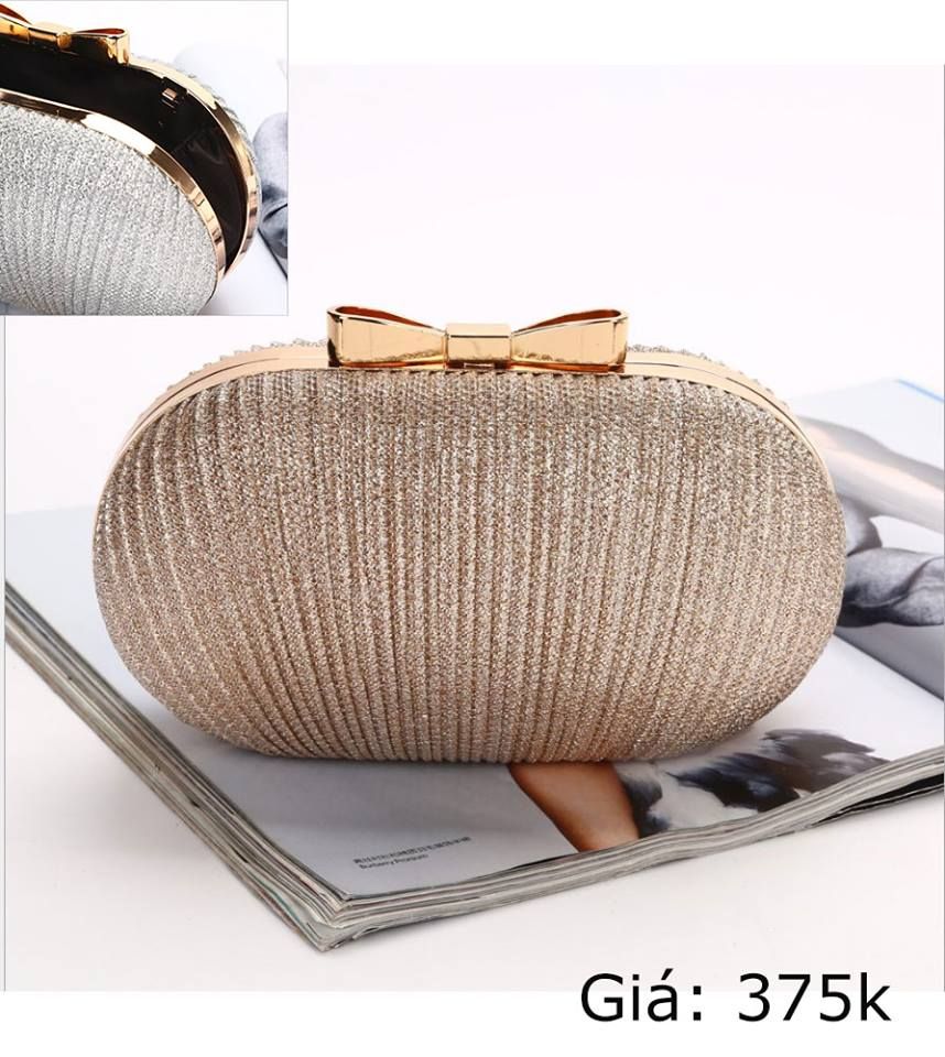 Madam Dzi Ví đi tiệc vàng