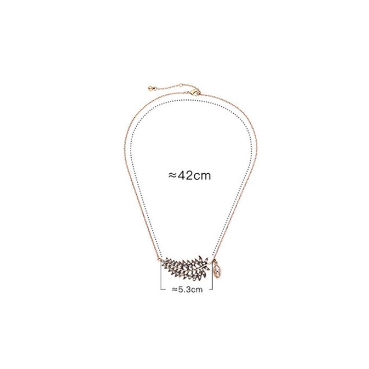 Vòng cổ mặt chiếc lá