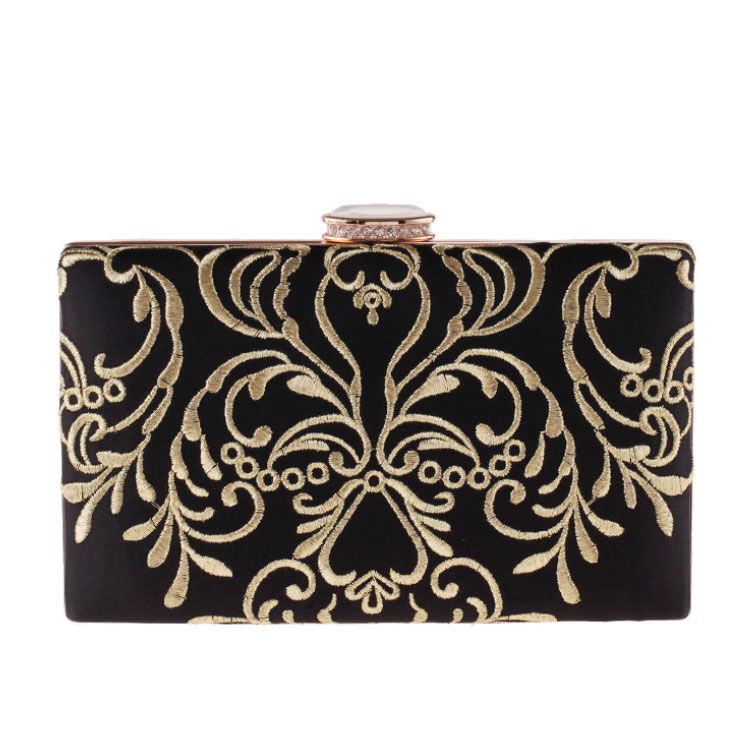 Clutch cầm tay đi tiệc hoa thêu nổi