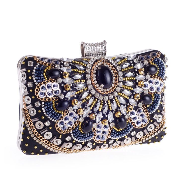 Clutch dự tiệc đính đá