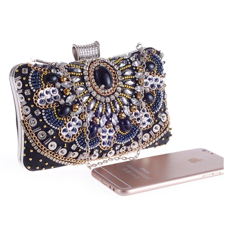 Clutch dự tiệc đính đá