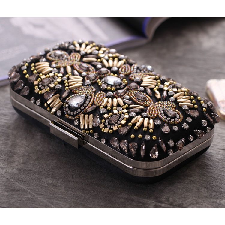 Clutch cầm tay đi tiệc đính đá