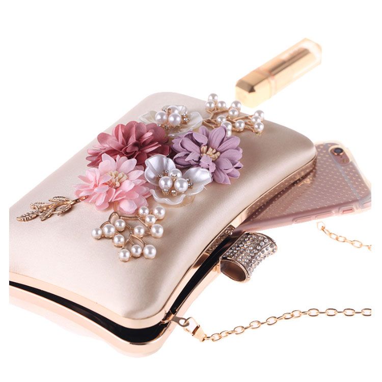 Clutch cầm tay đi tiệc đính hoa 3D màu be