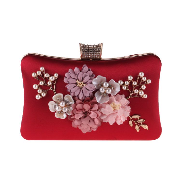 Clutch cầm tay đi tiệc đính hoa 3D đỏ
