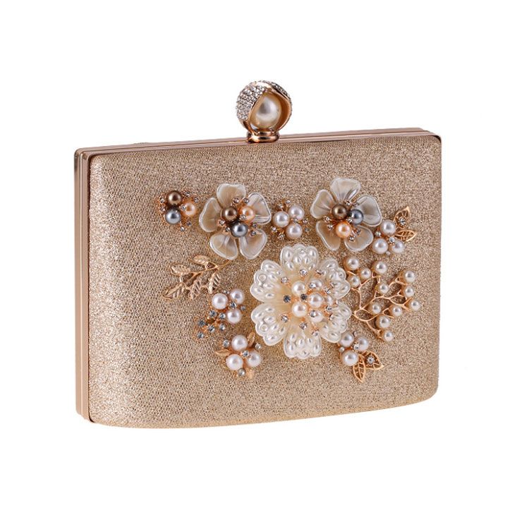 Clutch cầm tay đi tiệc đính hoa nổi