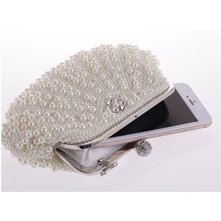Clutch cầm tay dự tiệc hình vỏ xò hạt châu