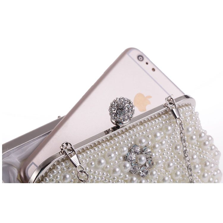 Clutch cầm tay dự tiệc hình vỏ xò hạt châu