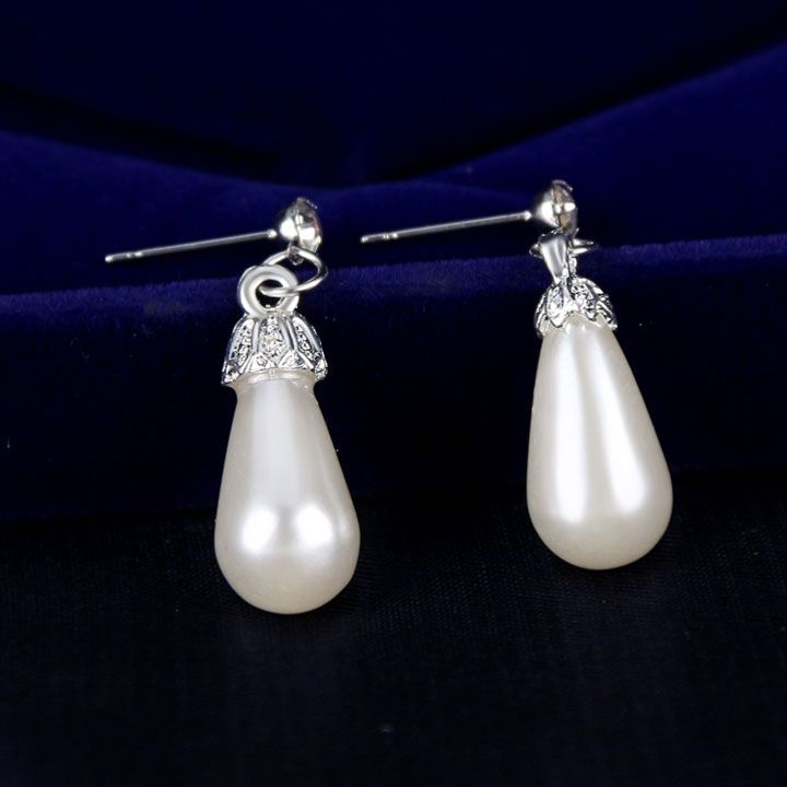 Bộ vòng cổ bông tai mặt hạt châu