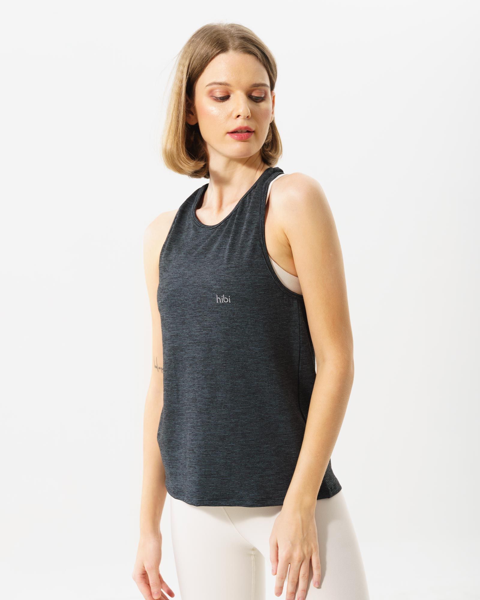 Áo tank tập Yoga Gym kiểu khoét lưng TA706 - Mặc ngoài áo bra