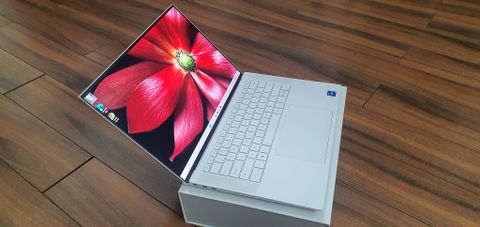 Dell XPS 15 9510 Frost White