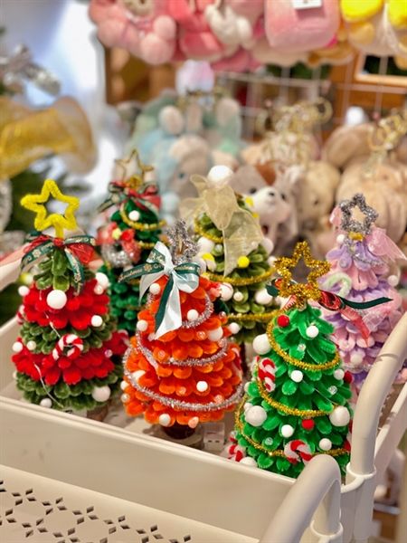Cây thông Noel kẽm nhung