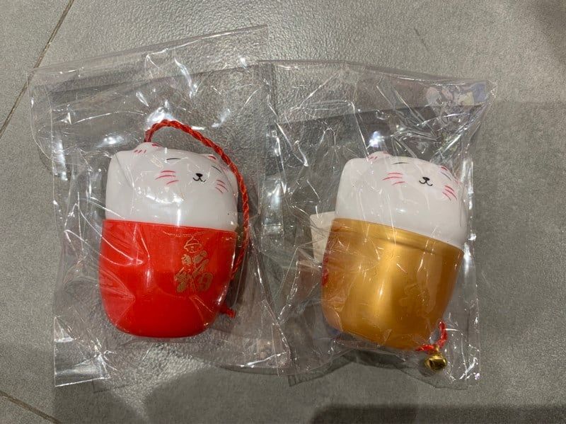 Mèo may mắn