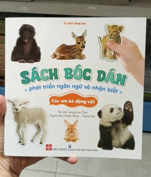 Sách bóc dán phát triển ngôn ngữ và nhận biết