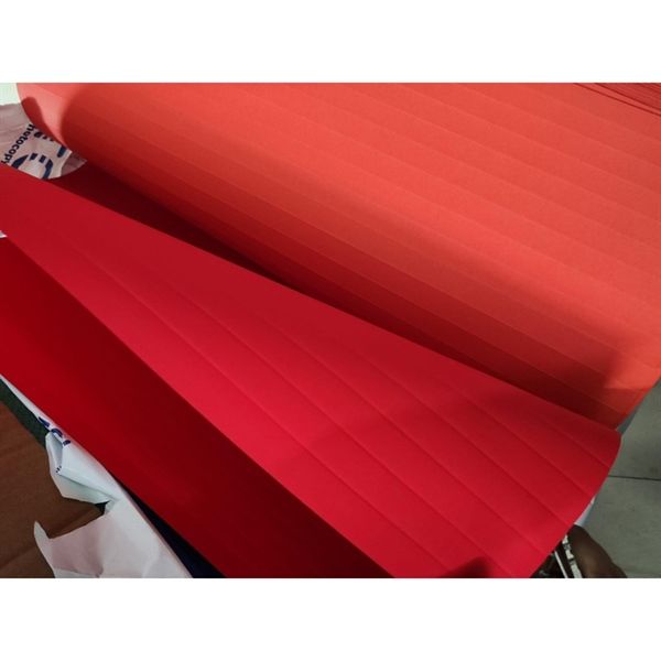 Giấy gấp quạt màu đỏ size 55x85cm