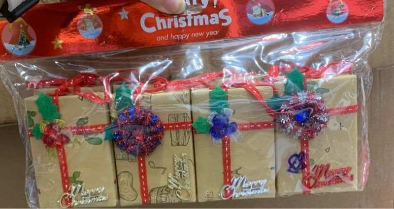 Hộp quà trang trí Noel M1