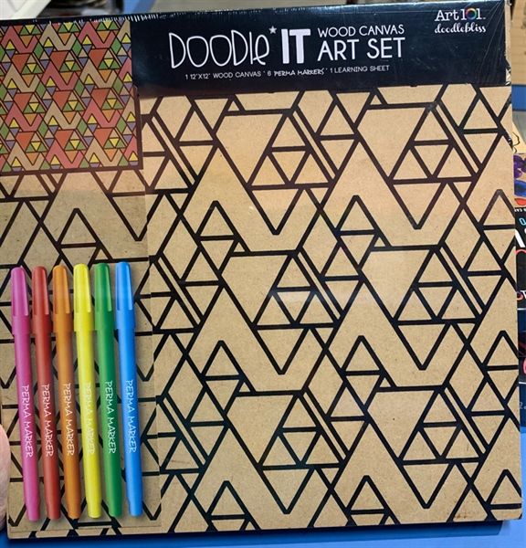 Canvas gỗ in hình kèm bút lông 10x10” 26003