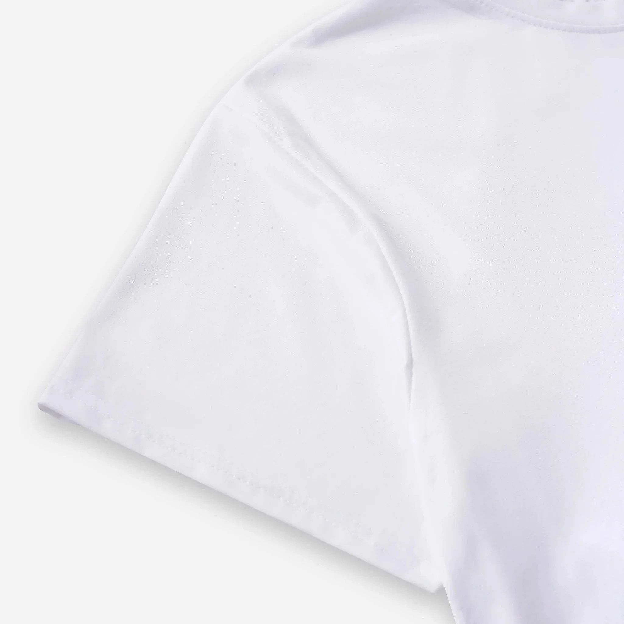 Áo thun trắng không in size L